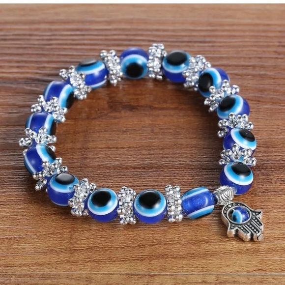 3/$15 Hasma Evil Eye glass beaded elastic bracelet - Picture 3 of 4